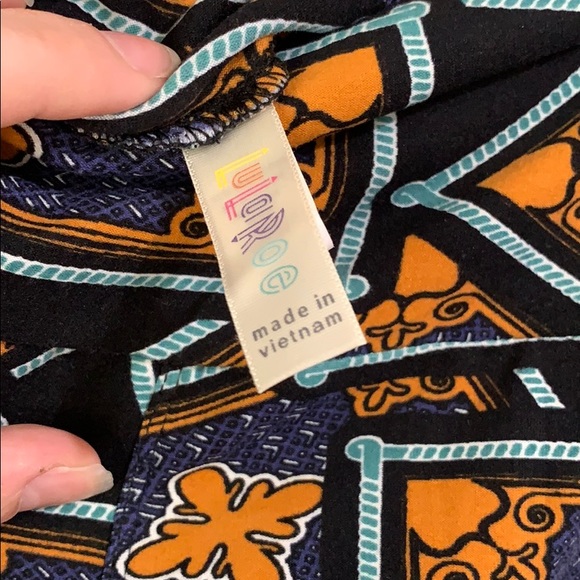 LuLaRoe One Size Leggings - Picture 4 of 4